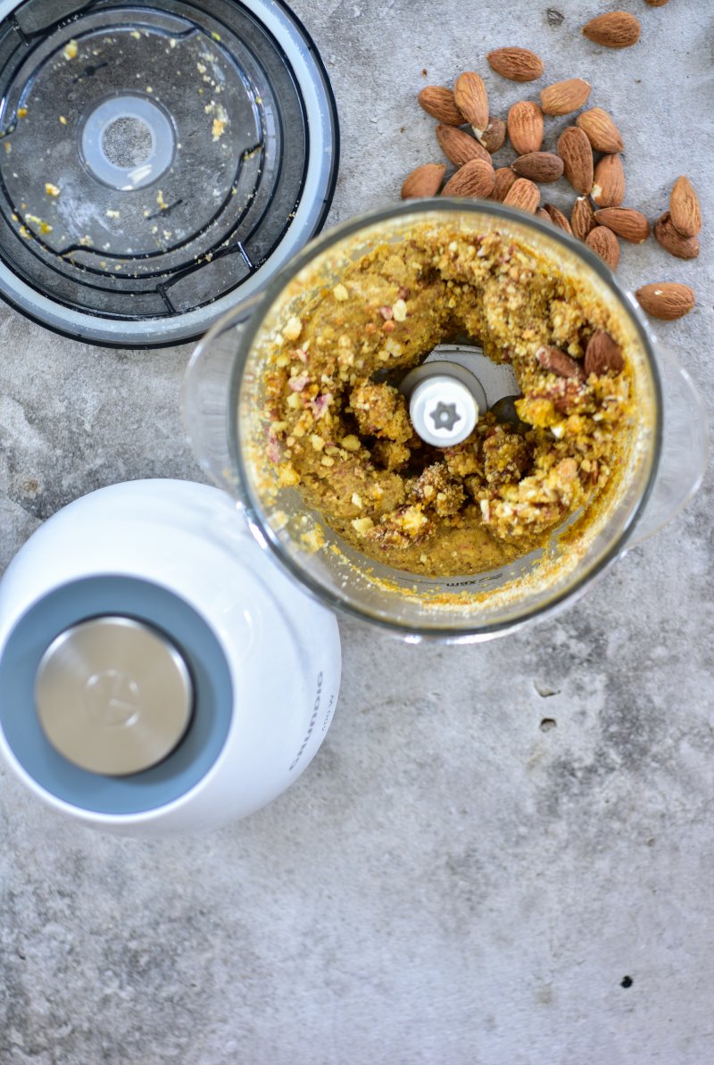 Altbrot Cookie Teig zerkleinern & vermengen