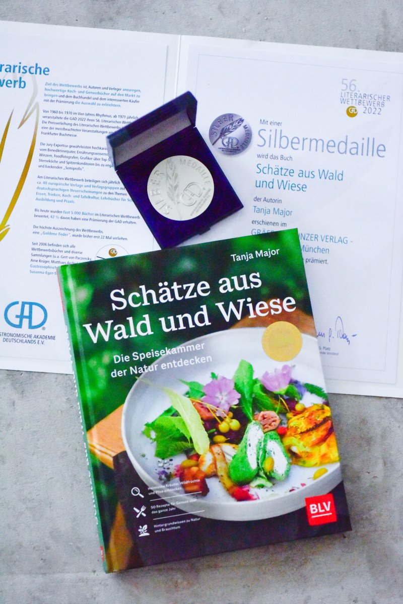 Schätze aus Wald und Wiese Buch