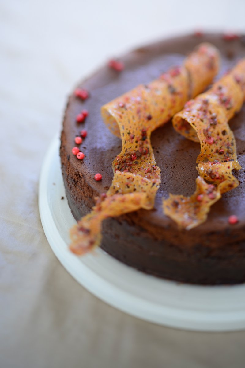 Himbeer Schokoladentorte mit rosa Pfeffer -Hippen