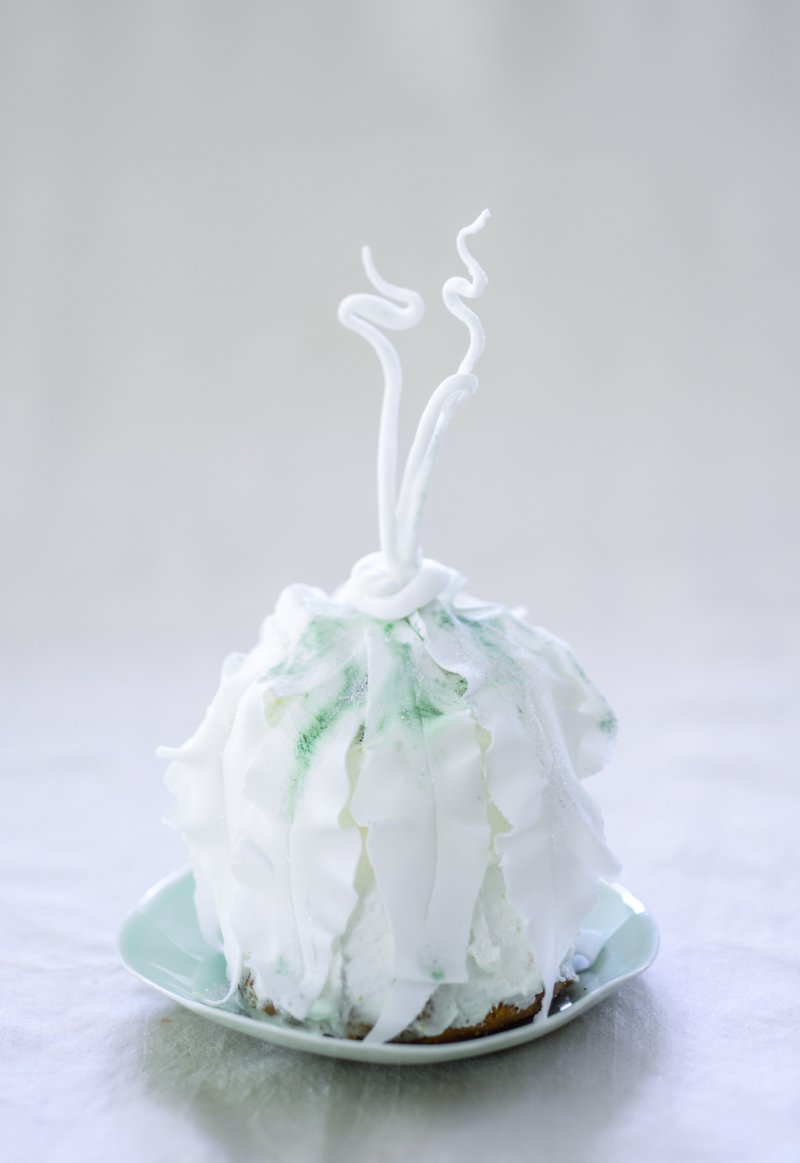 Blüten Torte mit Litschi, Marc de Champagne