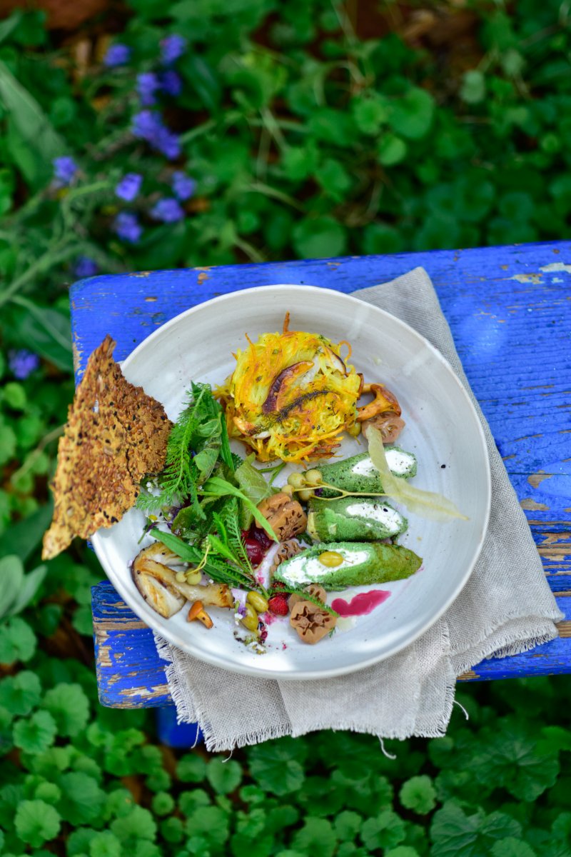 Lindenblätter-Frischkäserolle und Perlpilz-Puffer